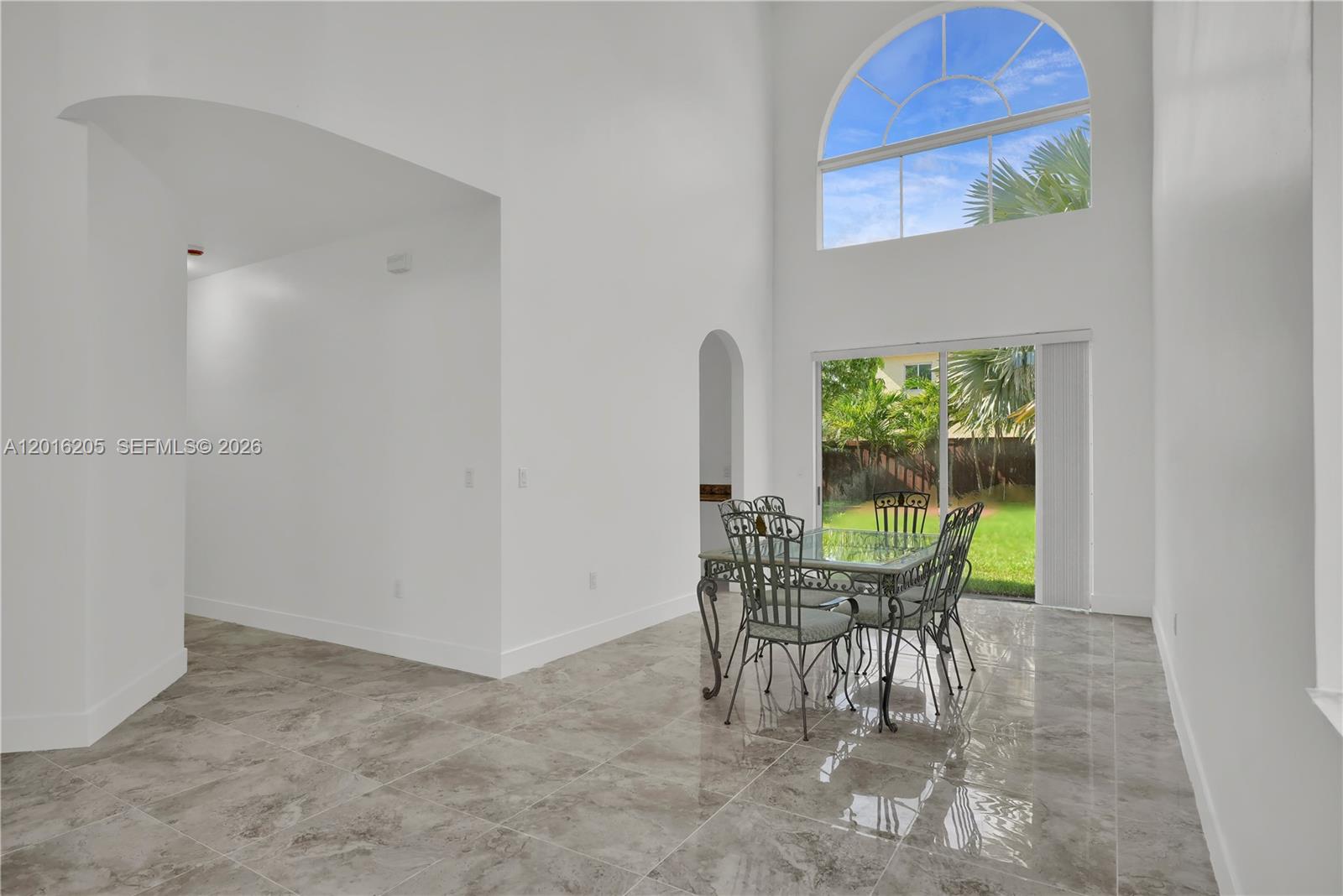 PALM ISLE ESTATES - Residential