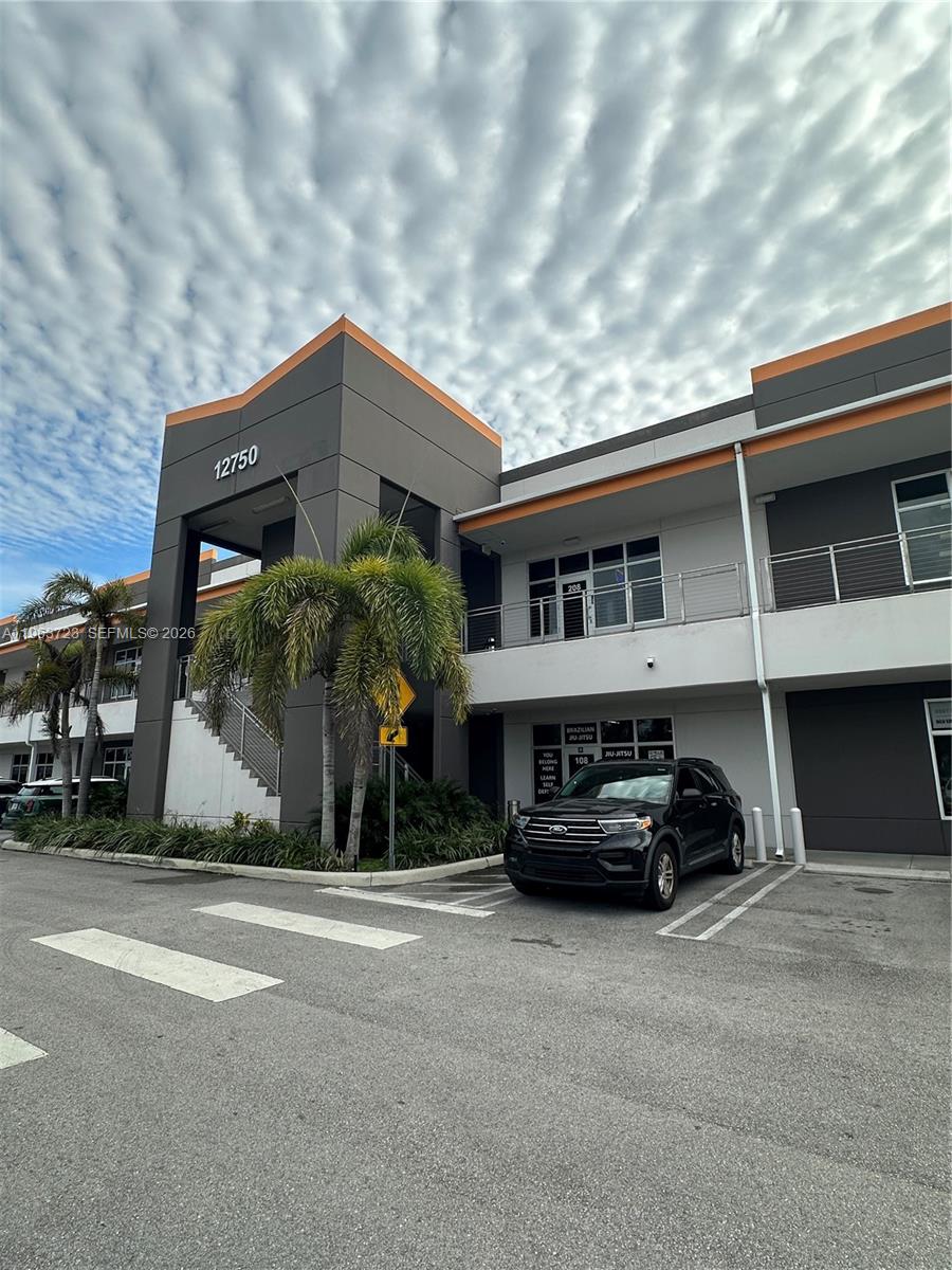 12750 NW 17th St 208