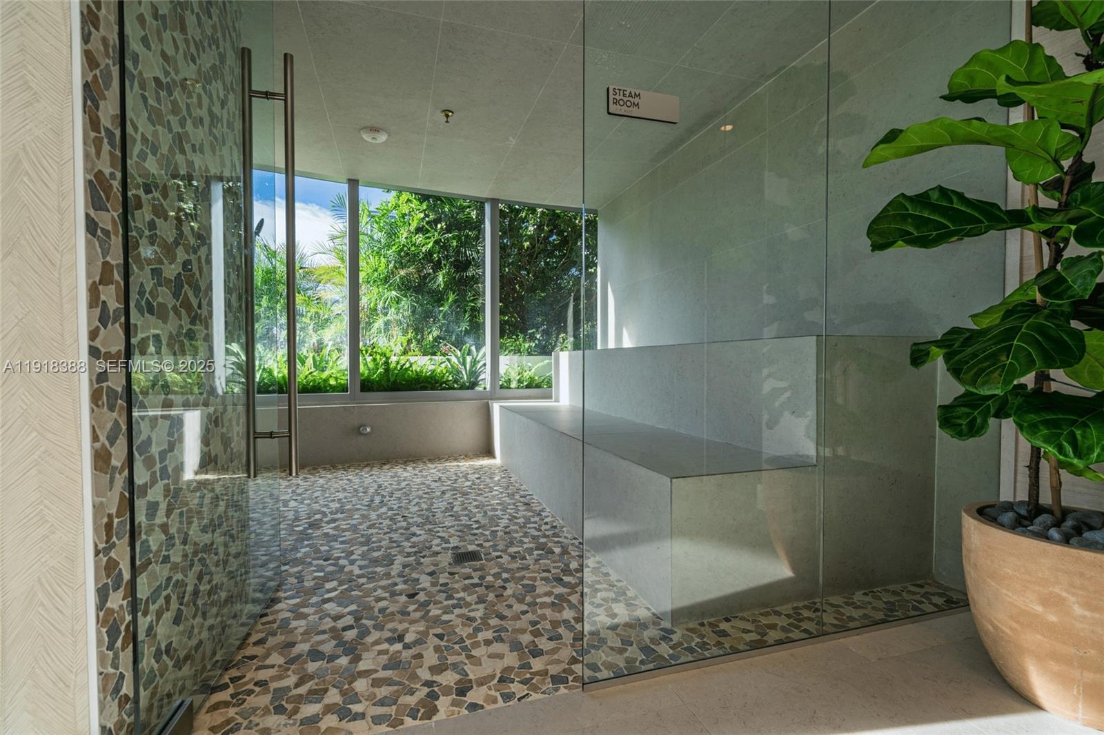 ARIA RESERVE - Residential