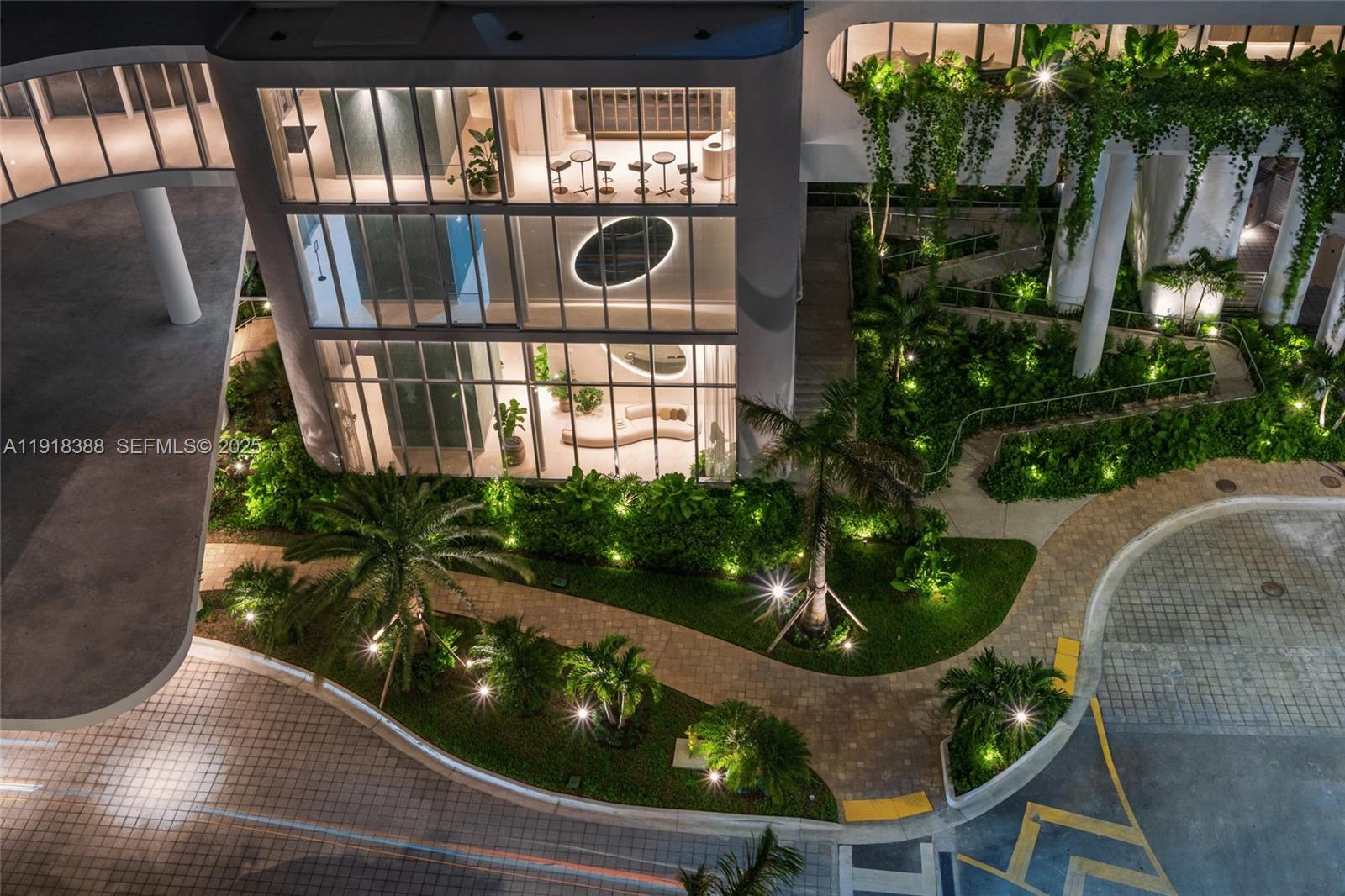 ARIA RESERVE - Residential