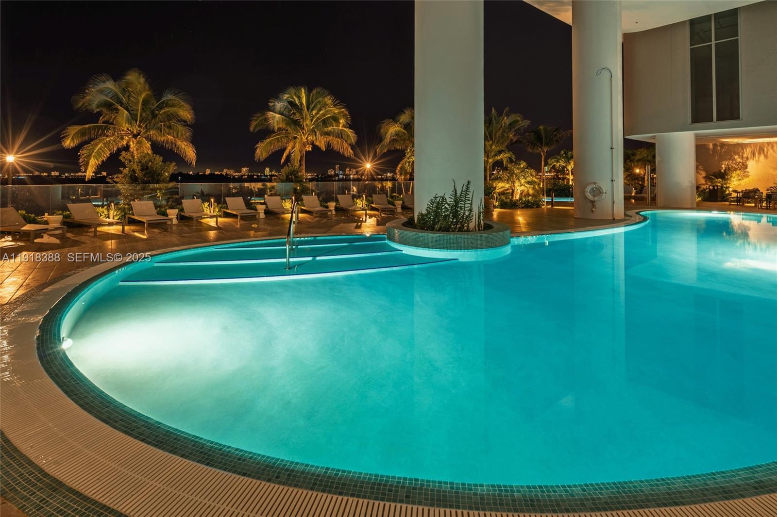 ARIA RESERVE - Residential