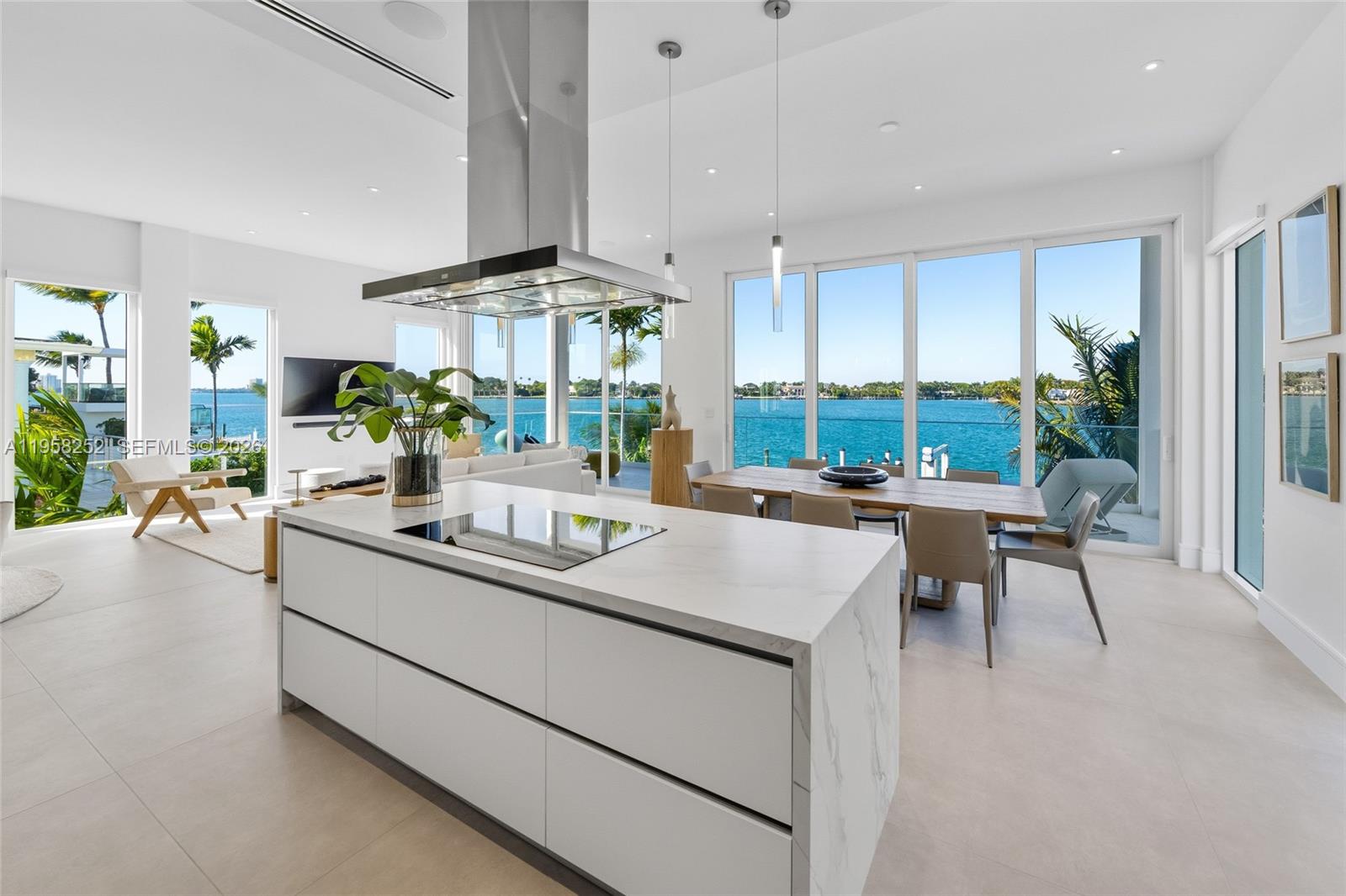 BISCAYNE BEACH-2ND ADDN - Residential