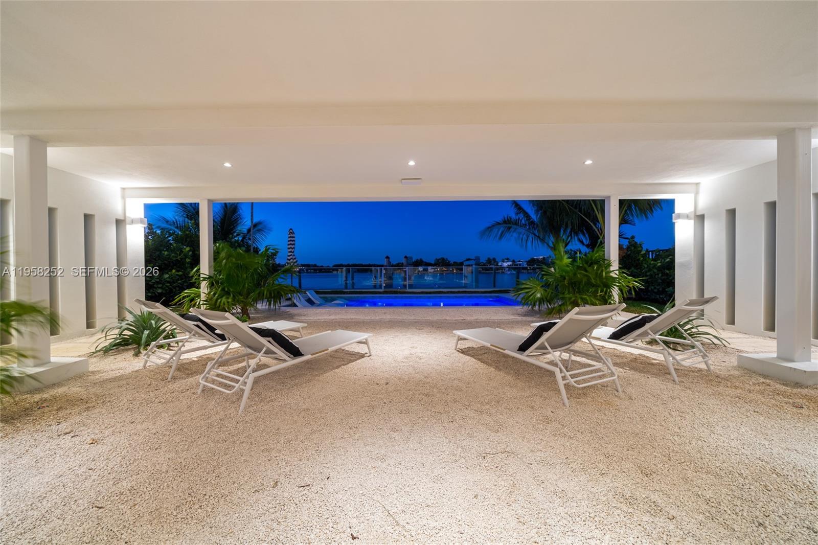 BISCAYNE BEACH-2ND ADDN - Residential