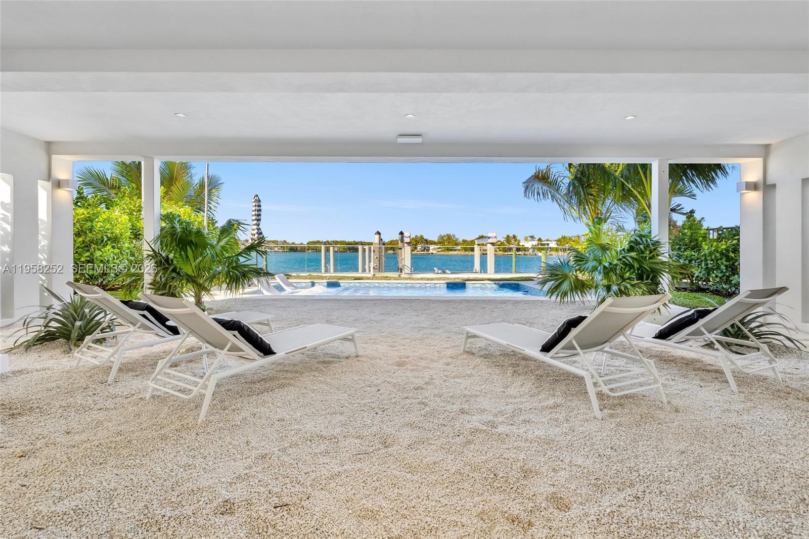 BISCAYNE BEACH-2ND ADDN - Residential