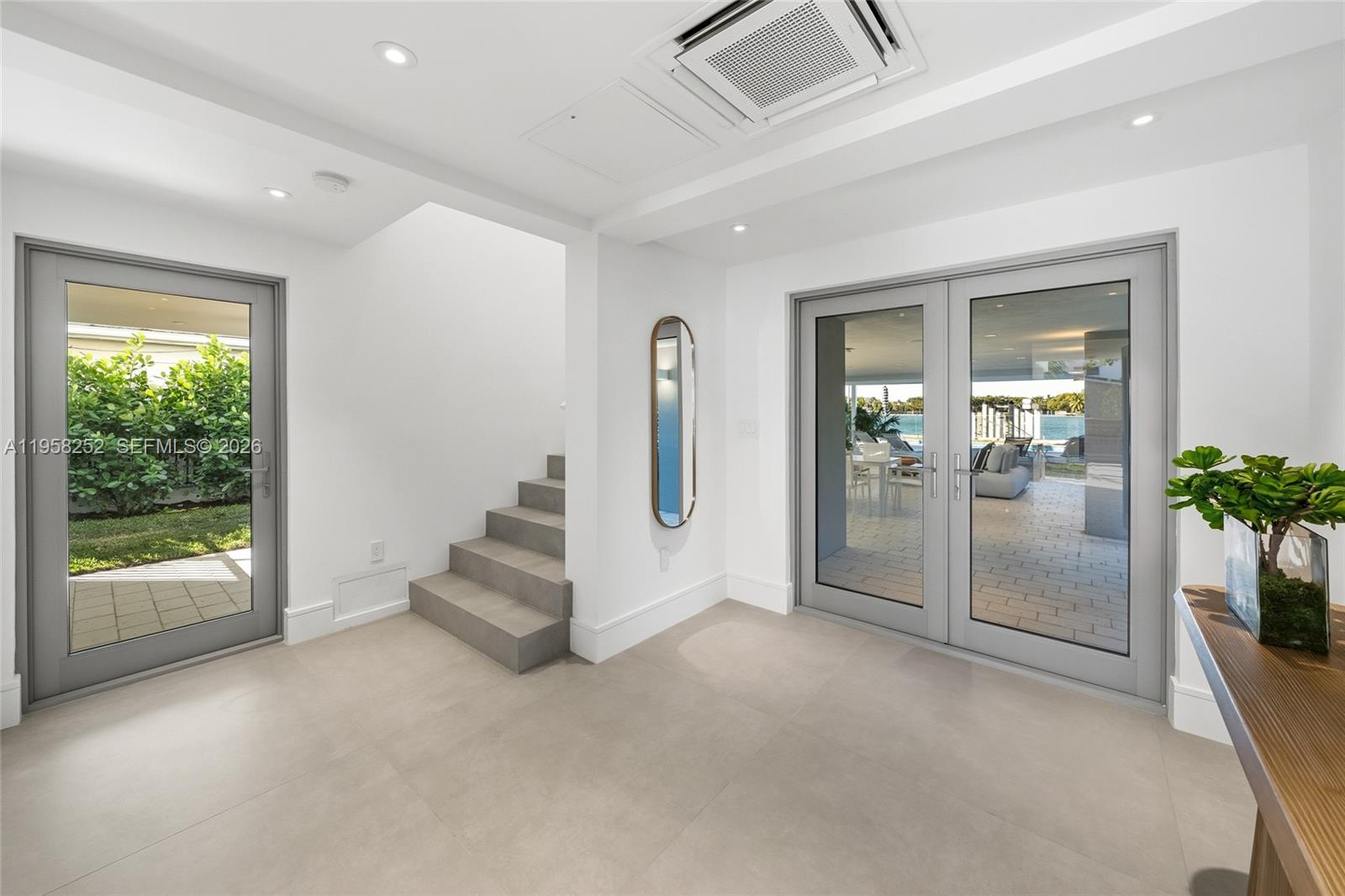 BISCAYNE BEACH-2ND ADDN - Residential