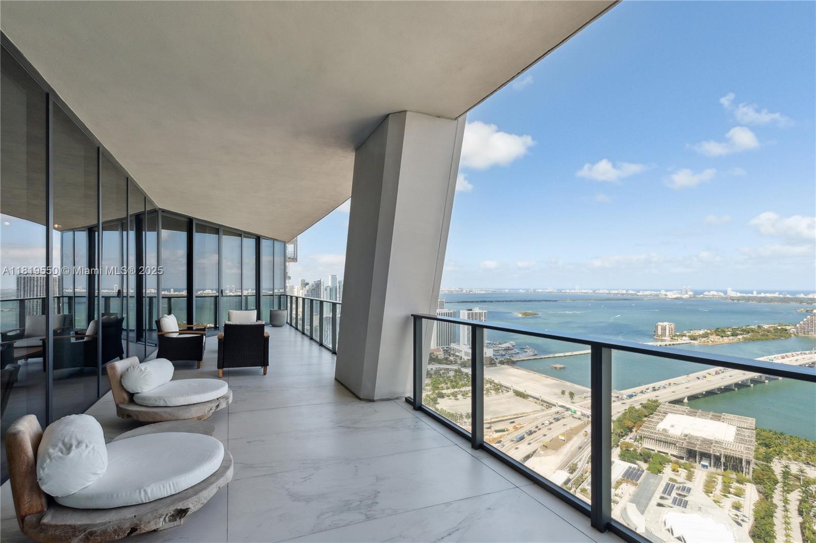 ONE THOUSAND MUSEUM CONDO - Residential