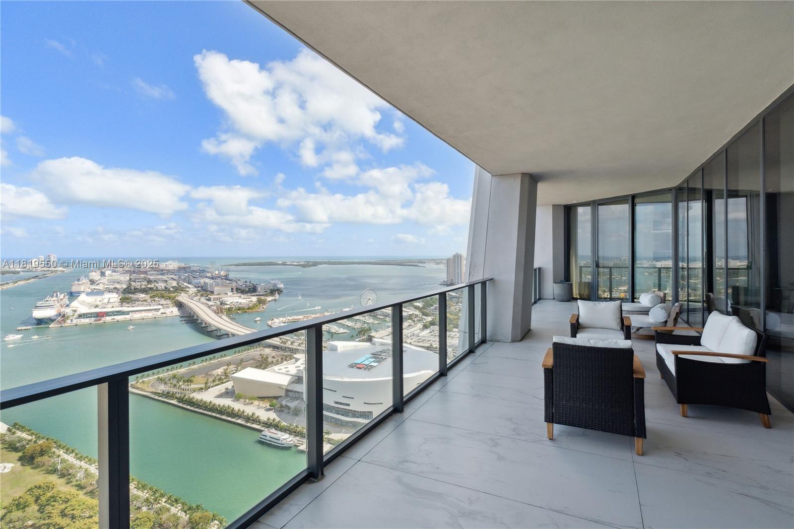 ONE THOUSAND MUSEUM CONDO - Residential