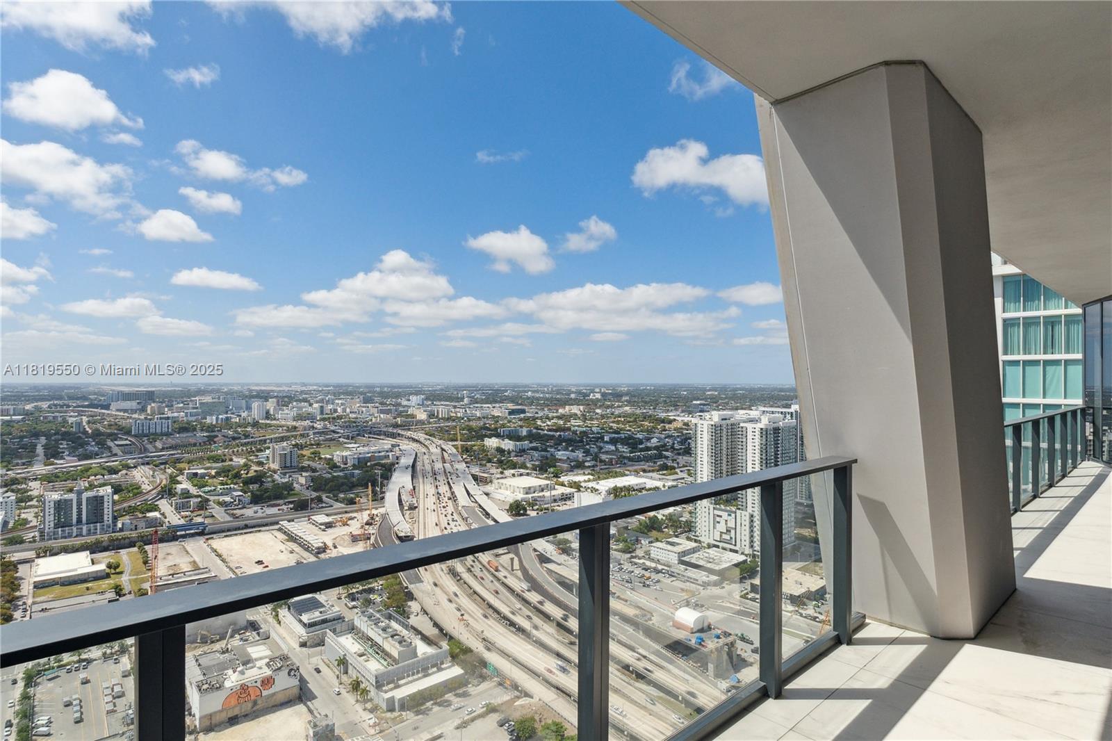 ONE THOUSAND MUSEUM CONDO - Residential