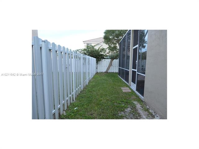 THE FALLS - Residential