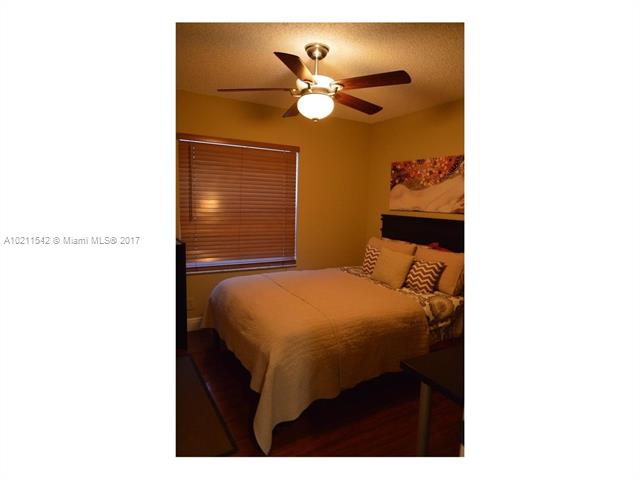 THE FALLS - Residential