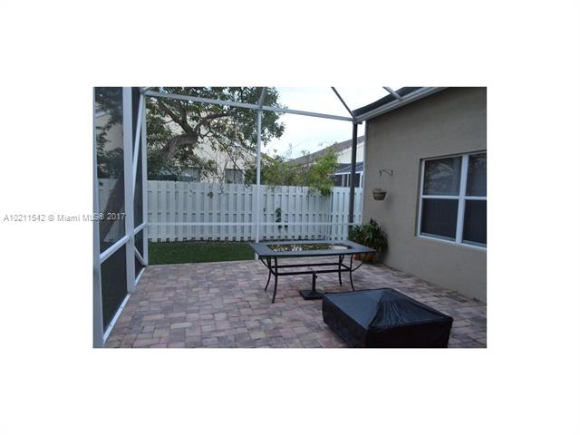 THE FALLS - Residential