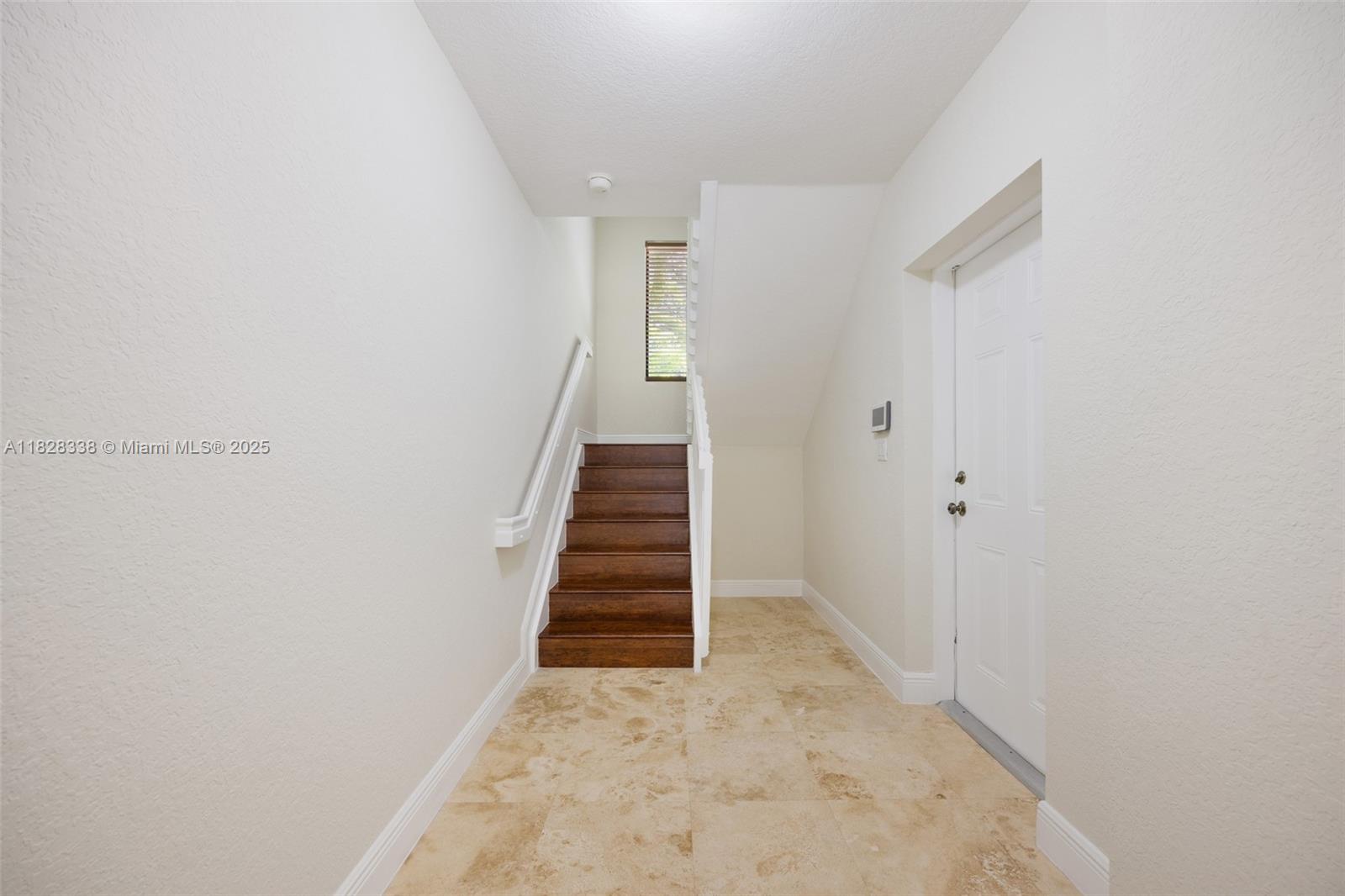 GROVE VILLAS CONDO - Residential