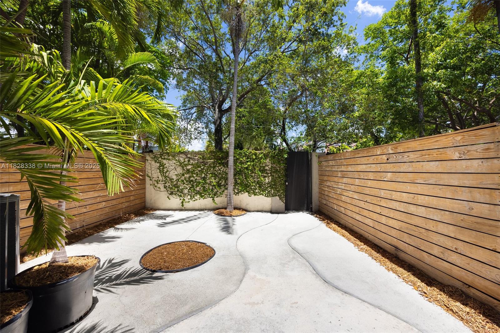 3204 Bird Ave 108