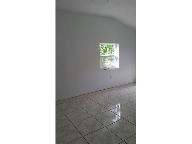 SOUTH HOLLYWOOD AMD PLAT - Residential