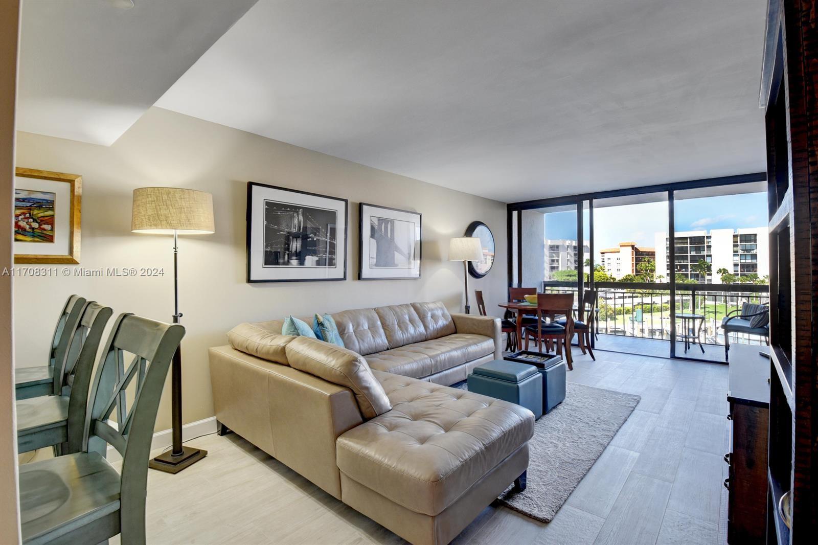 YACHT & RACQUET CLUB OF B - Residential Lease