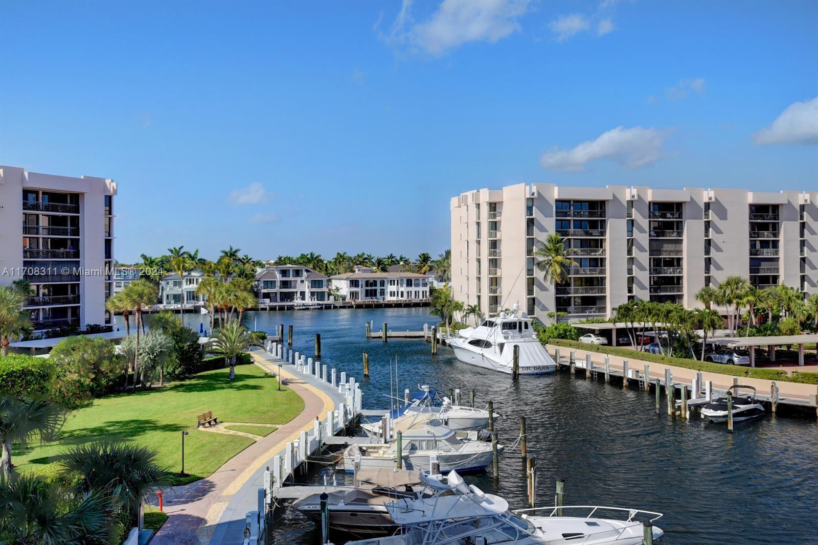 YACHT & RACQUET CLUB OF B - Residential Lease