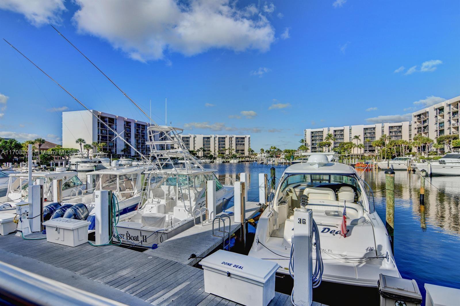 YACHT & RACQUET CLUB OF B - Residential Lease