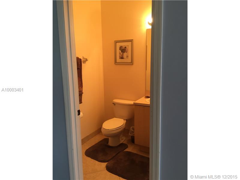 LAGUNA ISLES - Residential