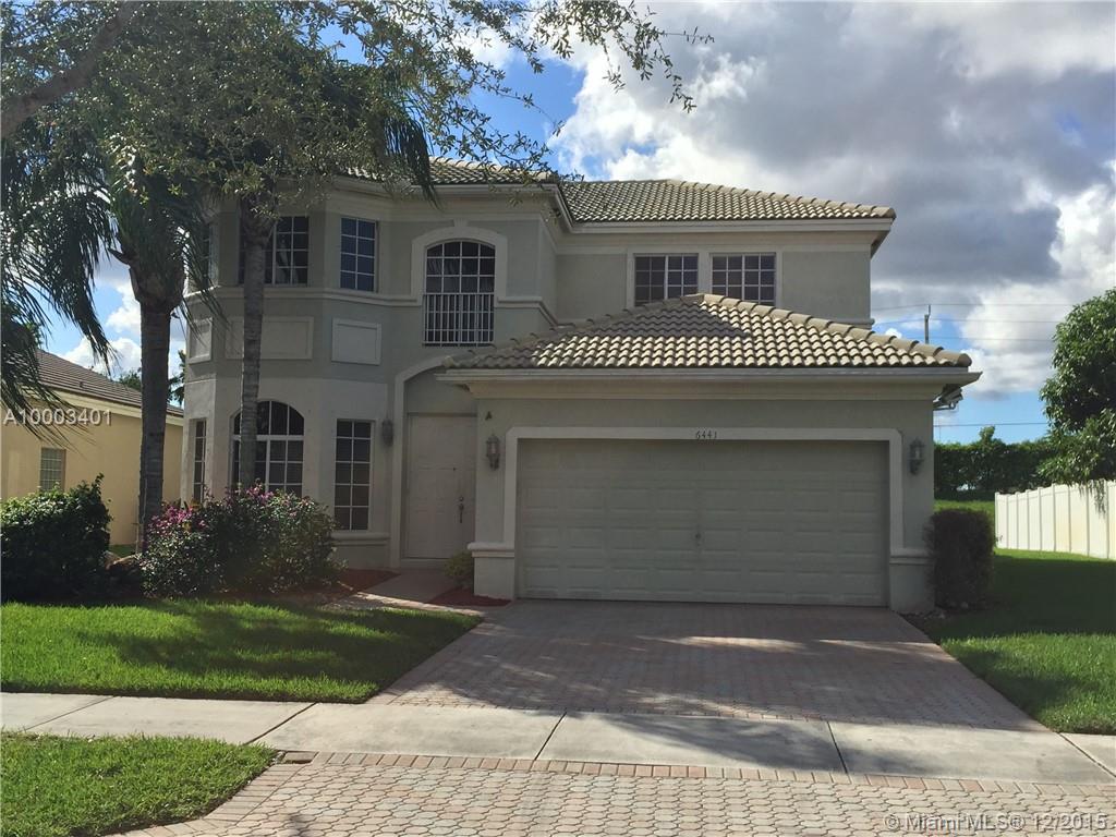 LAGUNA ISLES - Residential