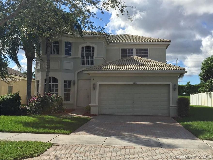 GREAT ENCINO MODEL WITH 4 BEDS 2.5 BATHS, ALL TILE FIRST FLOOR AND LAMINATE ON SECOND FLOOR, MASTER ON THE GROUND FLOOR WITH JACUZZI TUB FOR RELAXING IN MASTER BATH, 2 WALK IN CLOSETS. WATERVIEW WITH ACCESS. WONDERFUL COMMUNITY WITH POOL AND CLUBHOUSE. REMODELED KITCHEN WITH BREAKFAST AREA, FORMAL LIVING AND DINING, GREAT FOR ENTERTAINING. NEAR SHOPPING AND EXPRESSWAYS FOR EASY COMMUTE. FAMILY ORIENTED NEIGHBORHOOD WITH GREAT SCHOOLS. READY TO MOVE IN AND EASY TO SHOW.