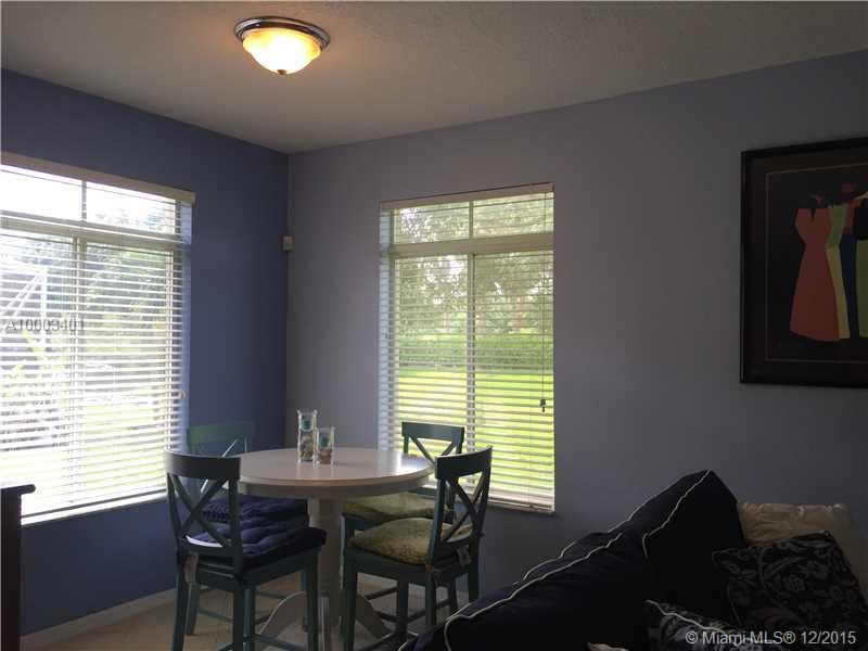 LAGUNA ISLES - Residential