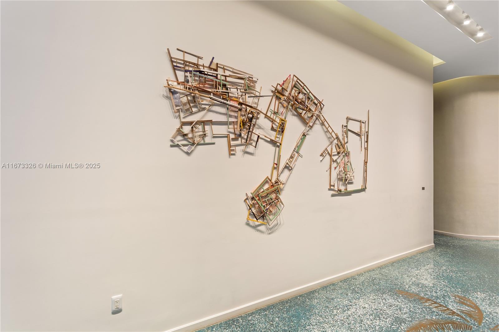 ONE OCEAN CONDO - Residential