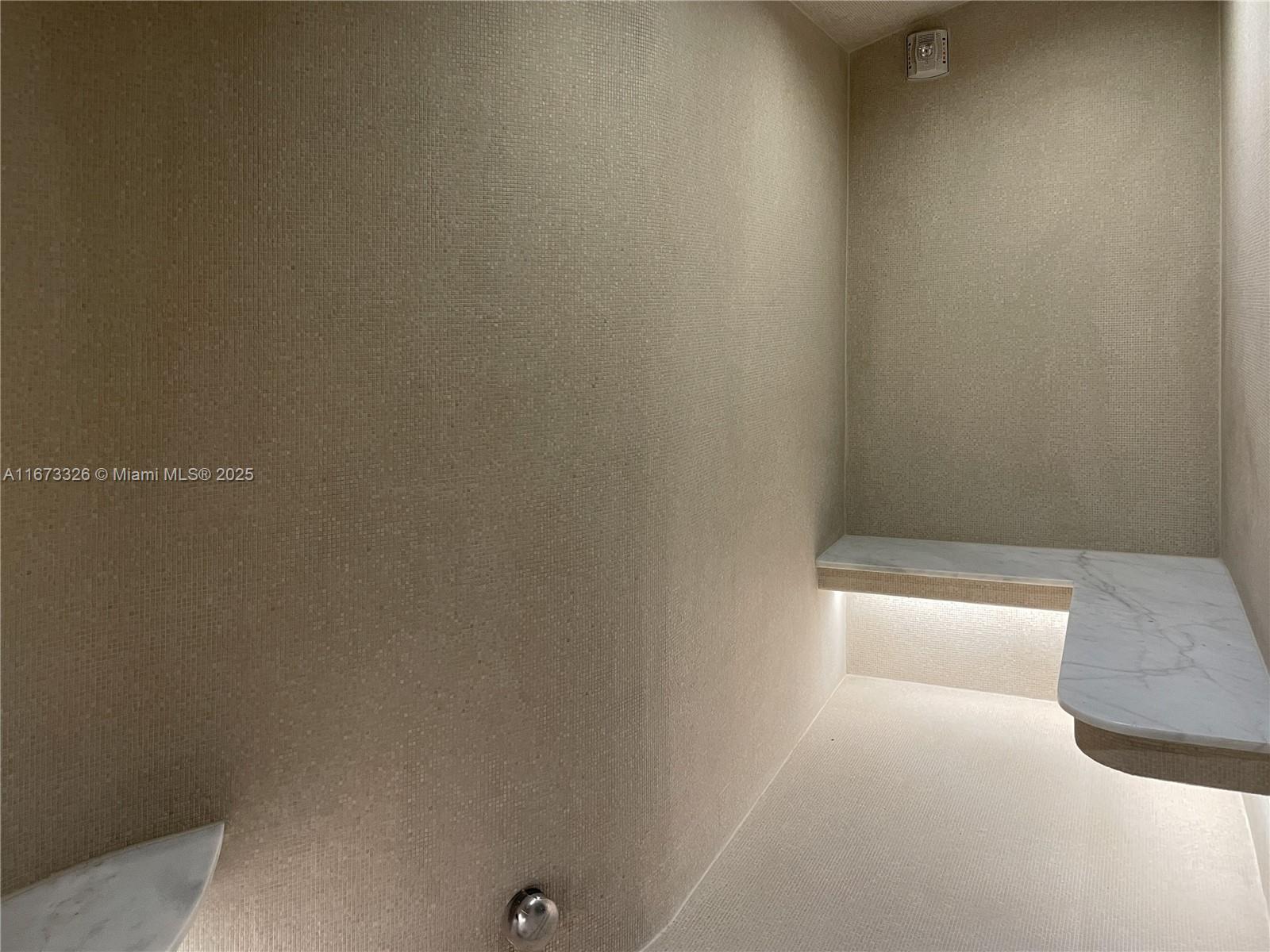 ONE OCEAN CONDO - Residential