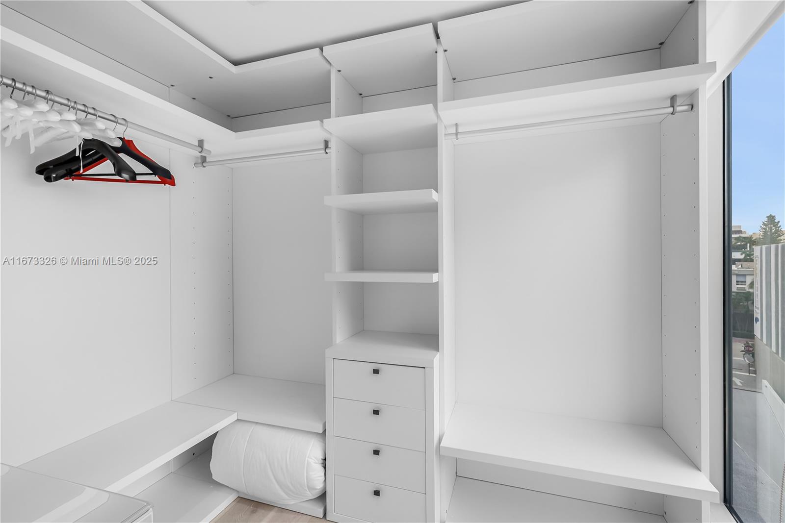 ONE OCEAN CONDO - Residential