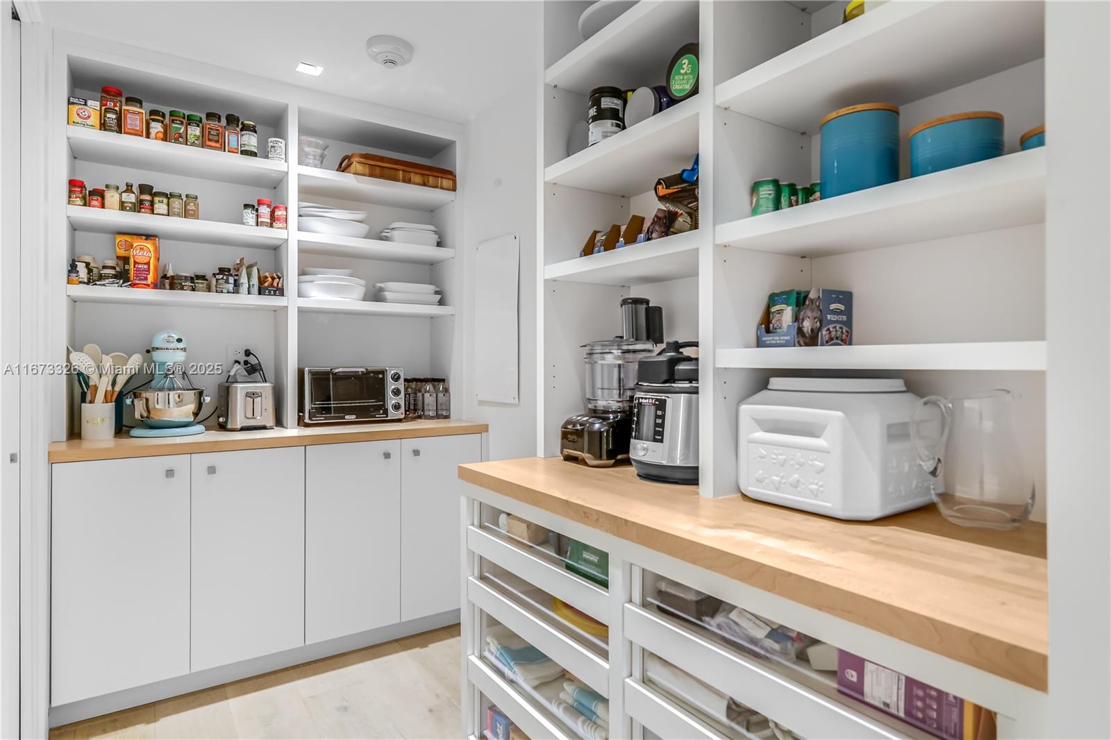 ONE OCEAN CONDO - Residential