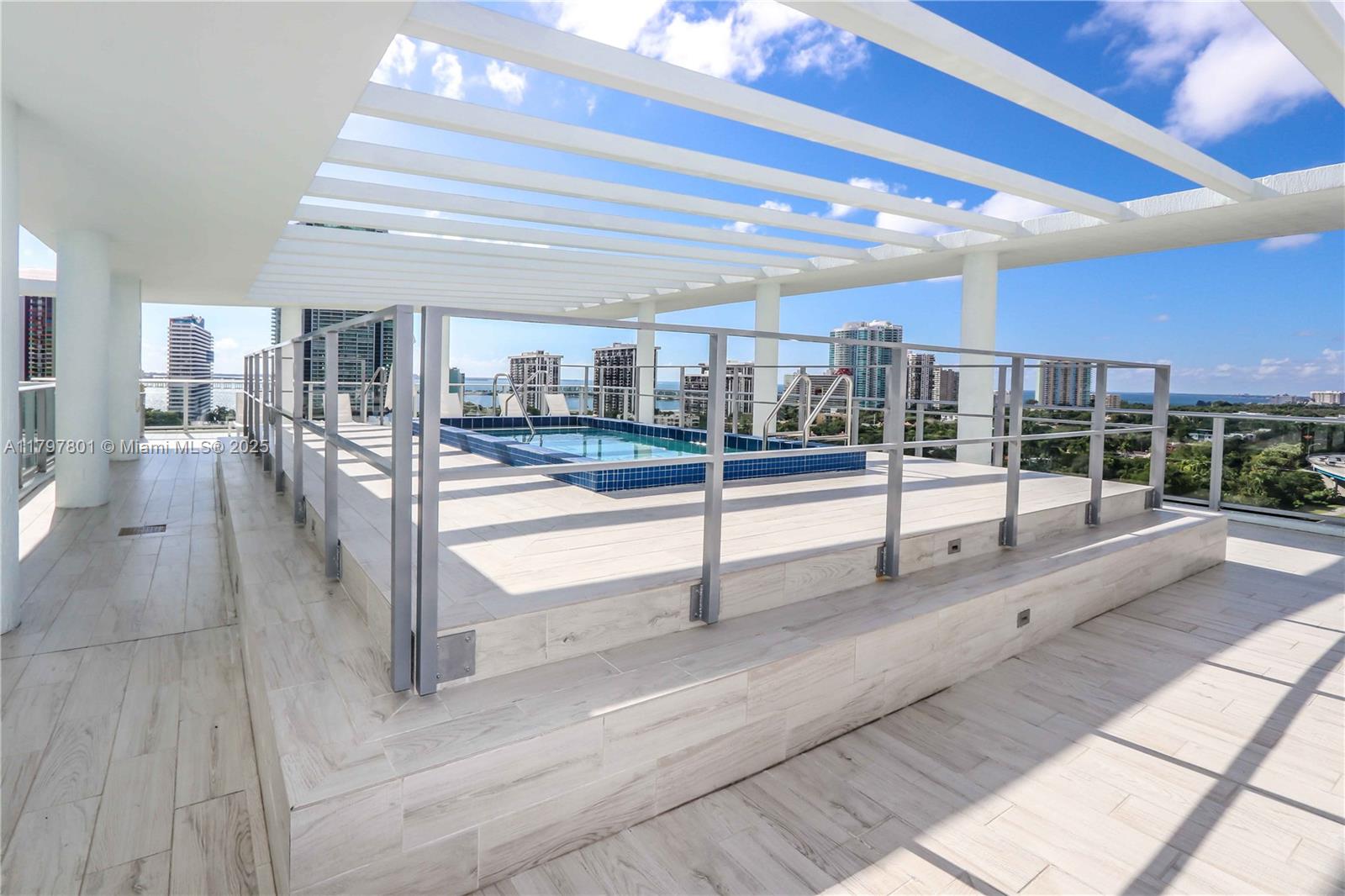 LE PARC AT BRICKELL CONDO - Residential