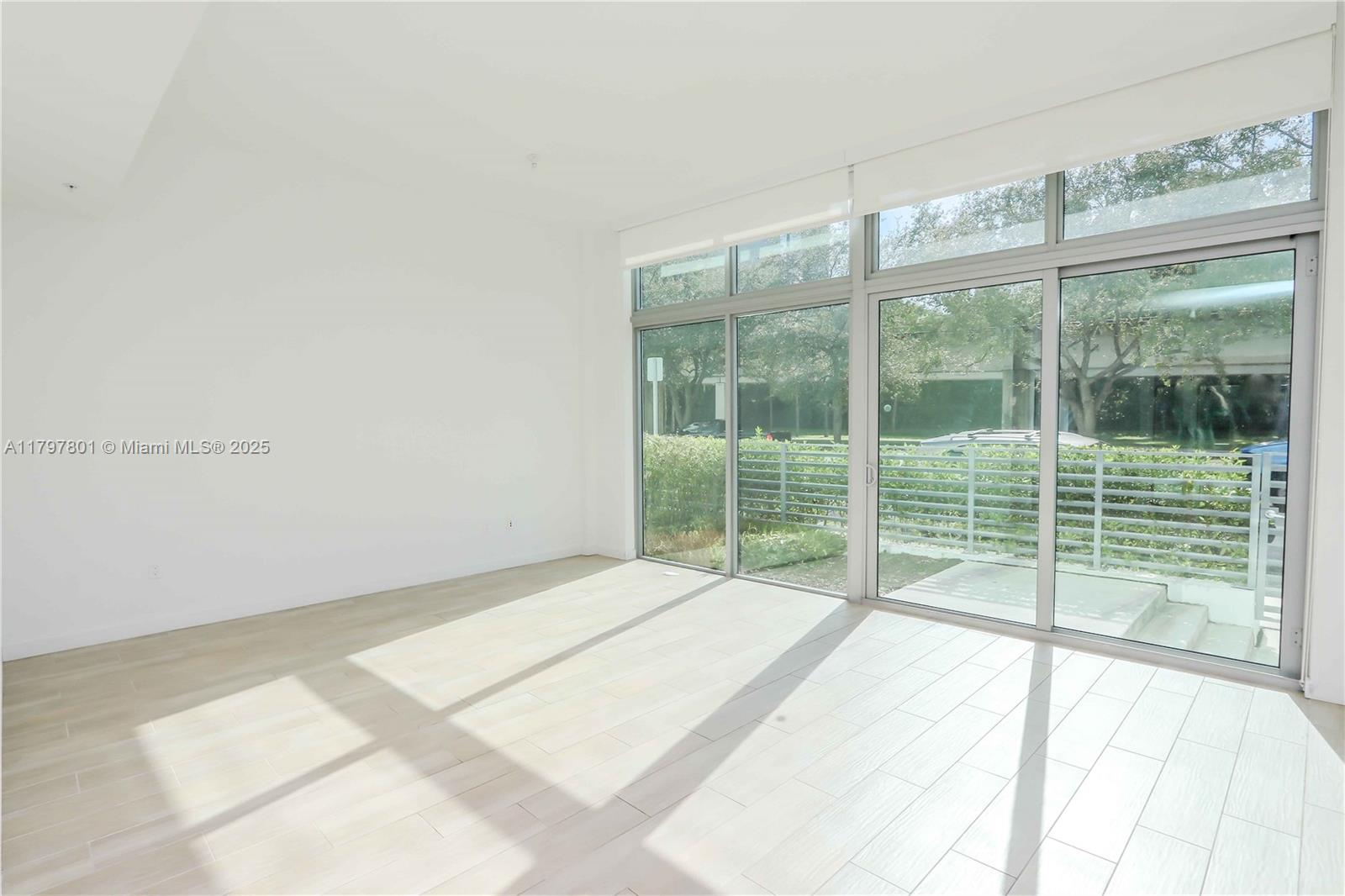 Property for Sale at 1600 Sw 1st Ave Th-07, Miami, Broward County, Florida - Bedrooms: 2 
Bathrooms: 3  - $925,000