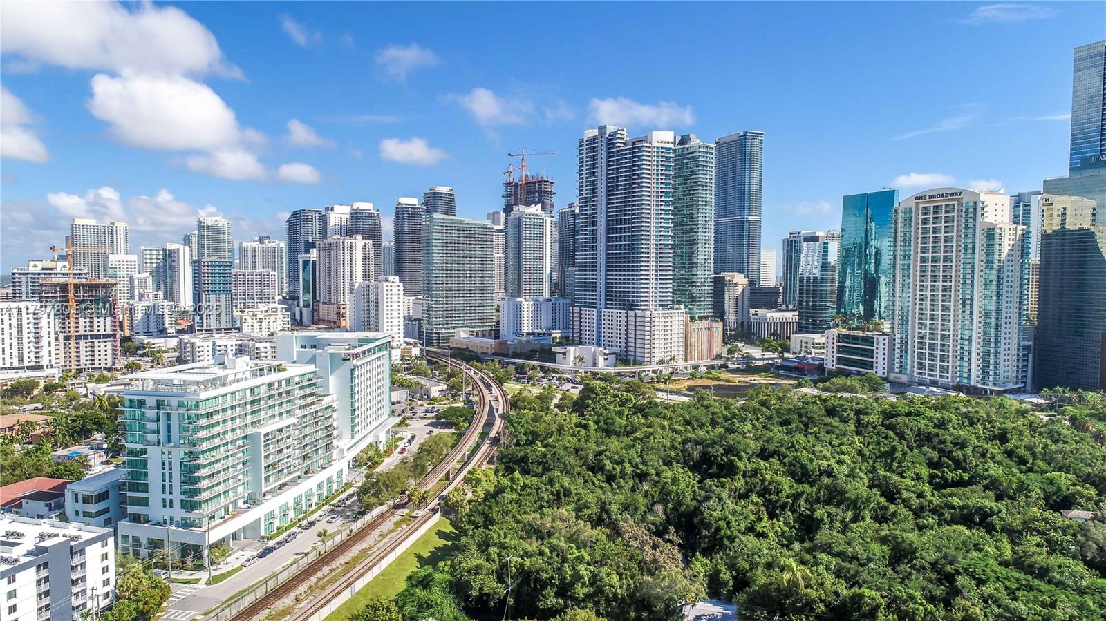 LE PARC AT BRICKELL CONDO - Residential