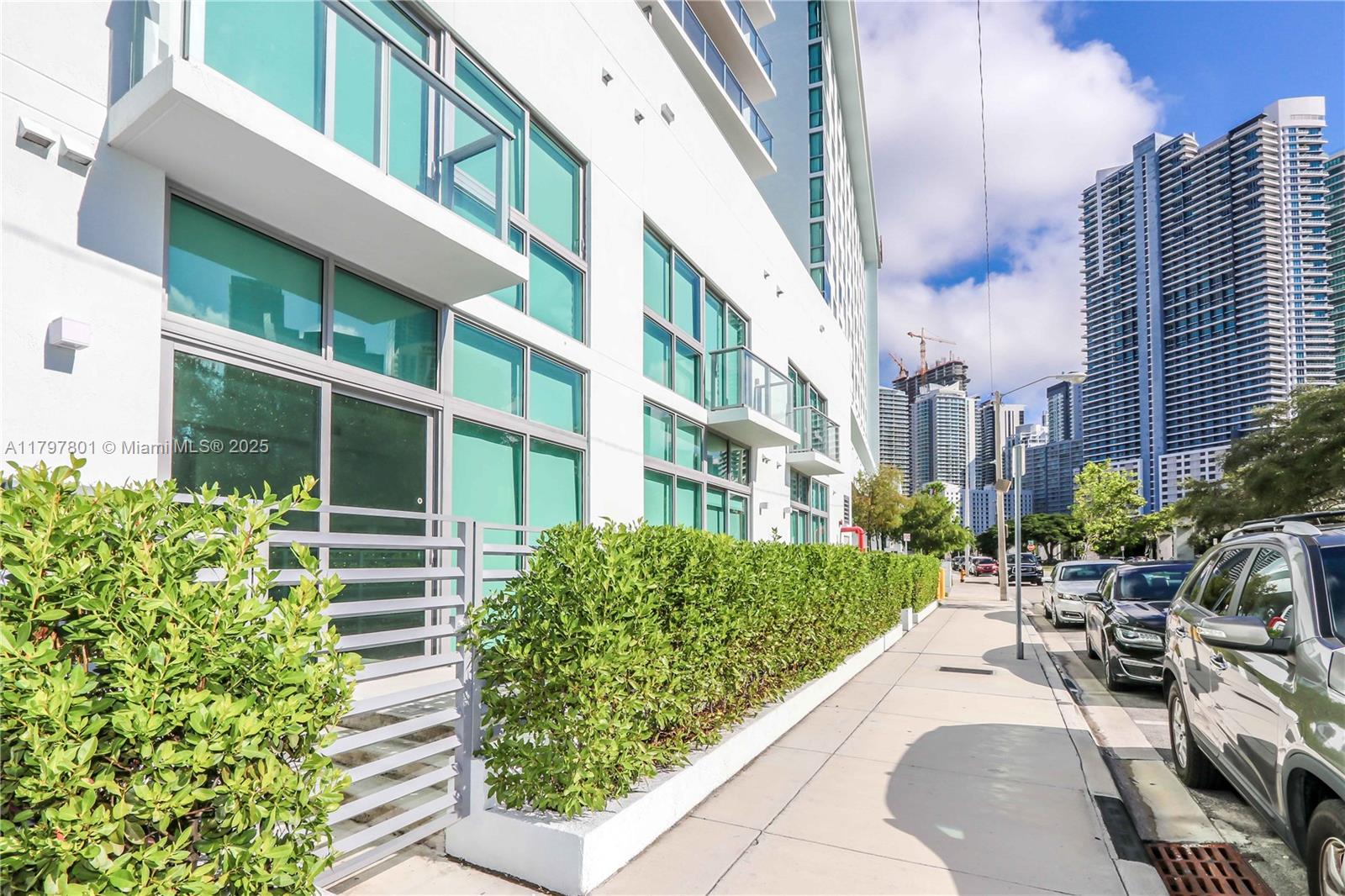 LE PARC AT BRICKELL CONDO - Residential