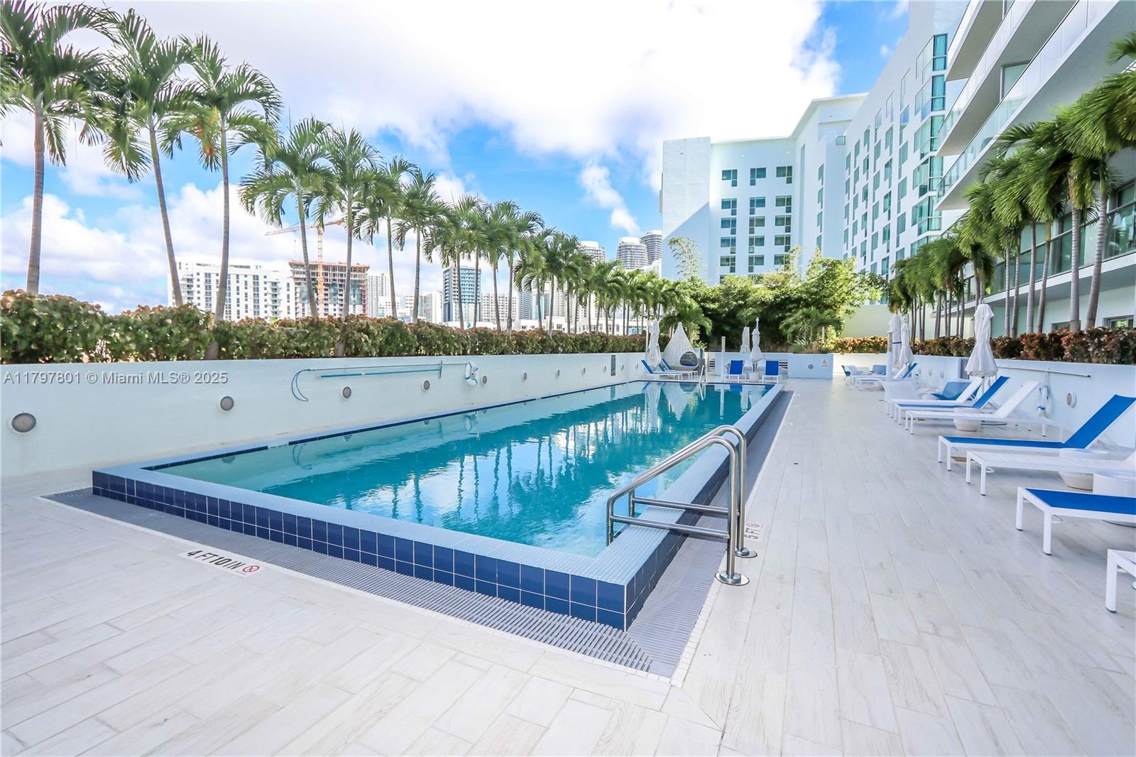 LE PARC AT BRICKELL CONDO - Residential
