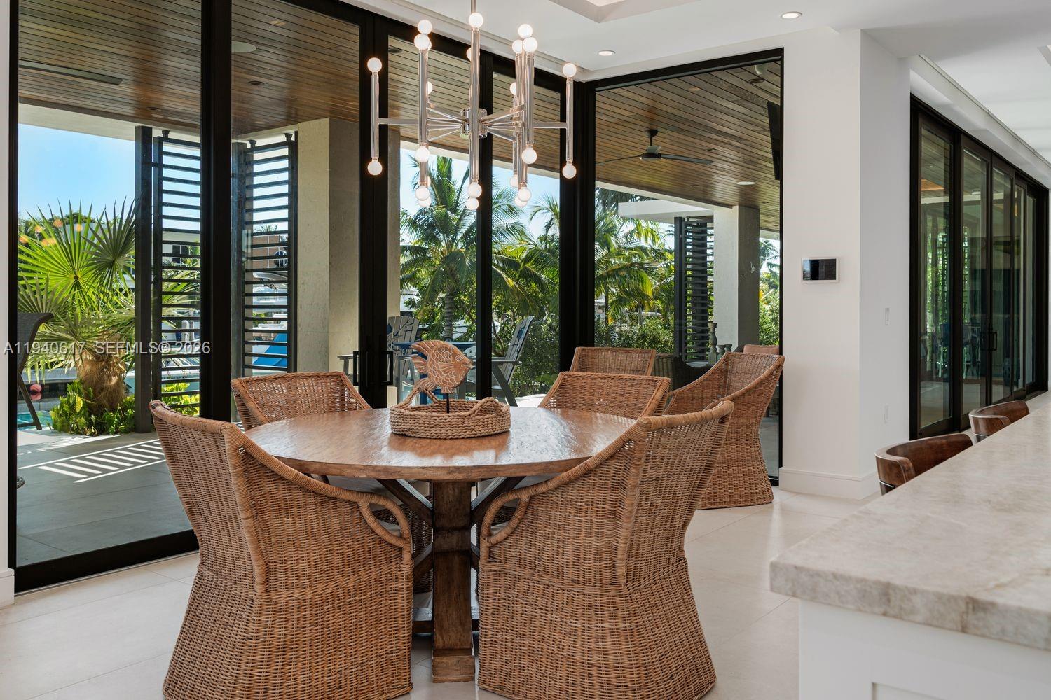 SUNRISE HARBOUR REV PL - Residential