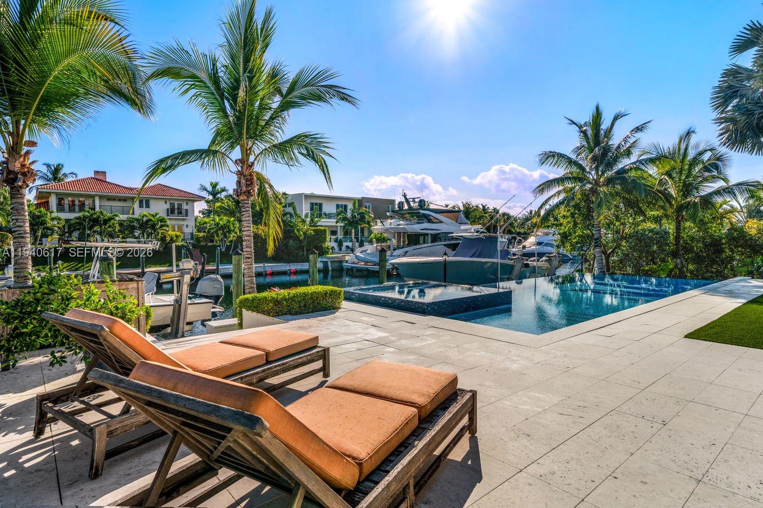 SUNRISE HARBOUR REV PL - Residential