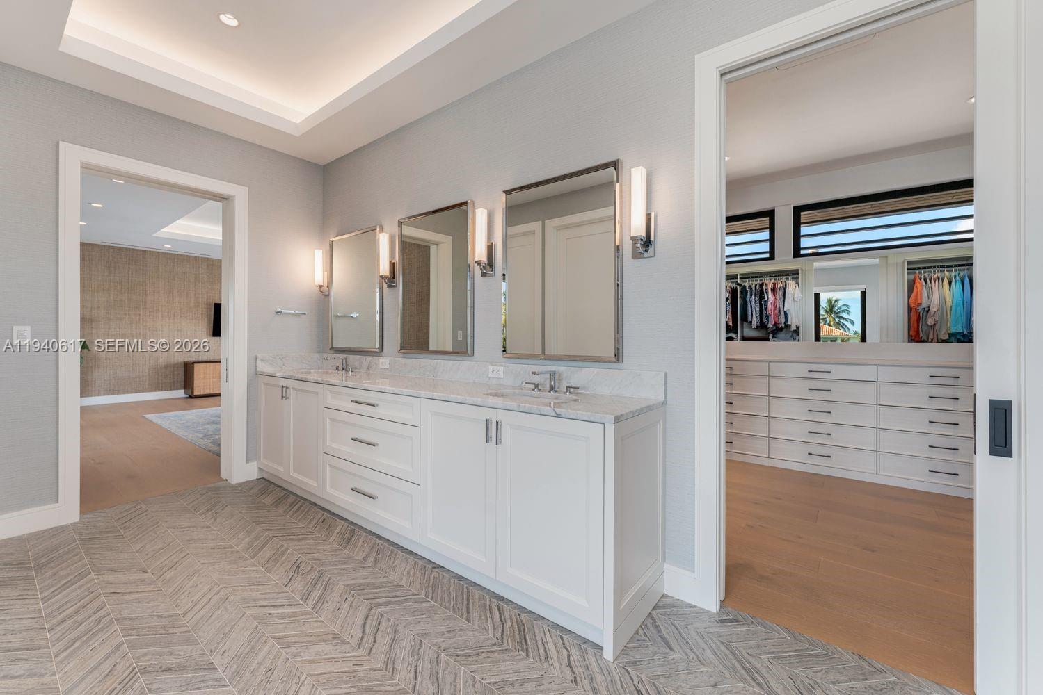 SUNRISE HARBOUR REV PL - Residential