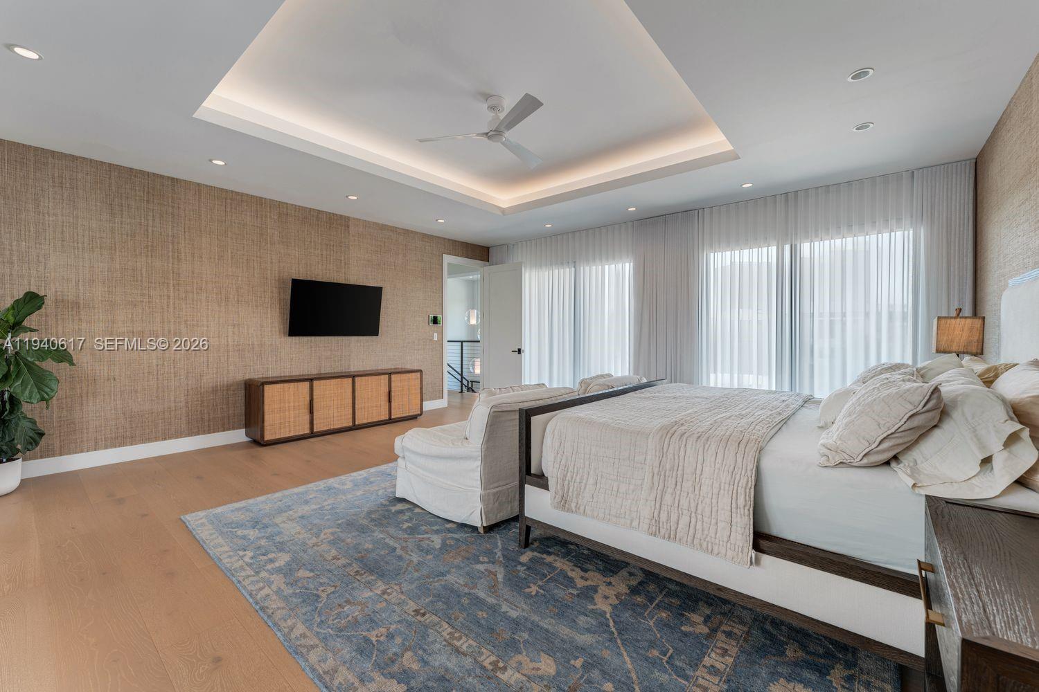 SUNRISE HARBOUR REV PL - Residential