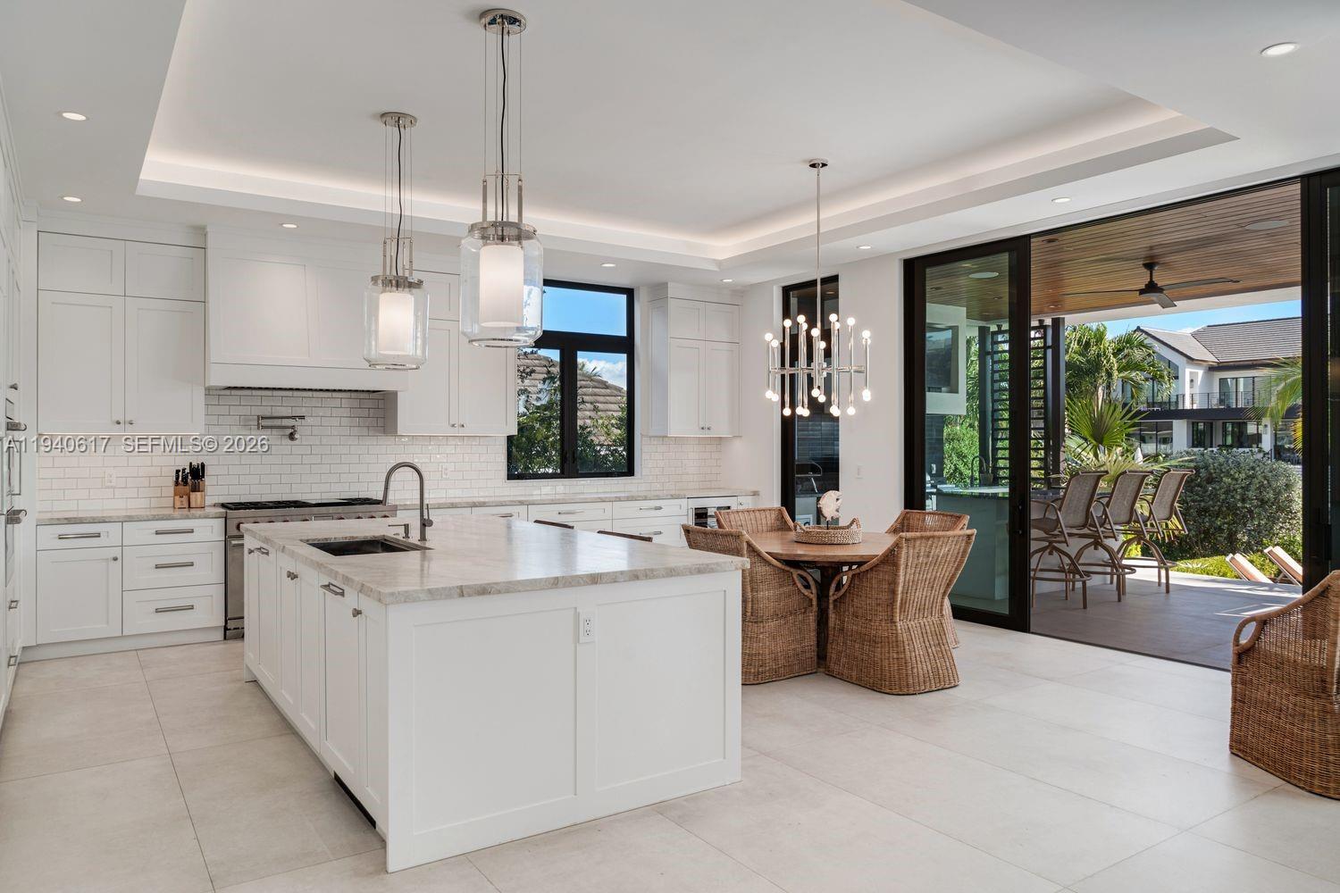 SUNRISE HARBOUR REV PL - Residential