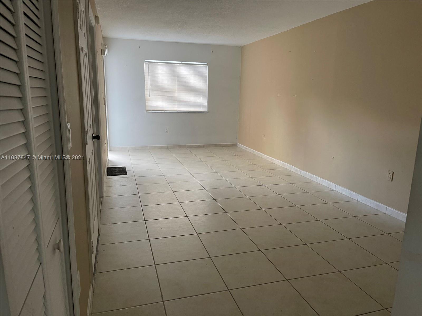 NICE & AFFORDABLE LAKE FRONT CONDO ON 2ND FLOOR. 2 BEDROOMS 2 BATHS WITH SPACIOUS CLOSET SPACE. CENTRALLY LOCATED NEARBY BAPTIST HOSPITAL, TURNPIKE, OUTLETS & FAMOUS FLORIDA KEYS.
TENANT IN PLACE NO SOWINGS UNTIL HAVE EXECUTE CONTRACT TO CONDUCT INSPECTIONS.
READ: BUYER WILL RECEIVED A QUIT CLAIM DEED AT CLOSING WITHOUT ANY WARRANTIES OR PROTECTIONS. NO contingency
