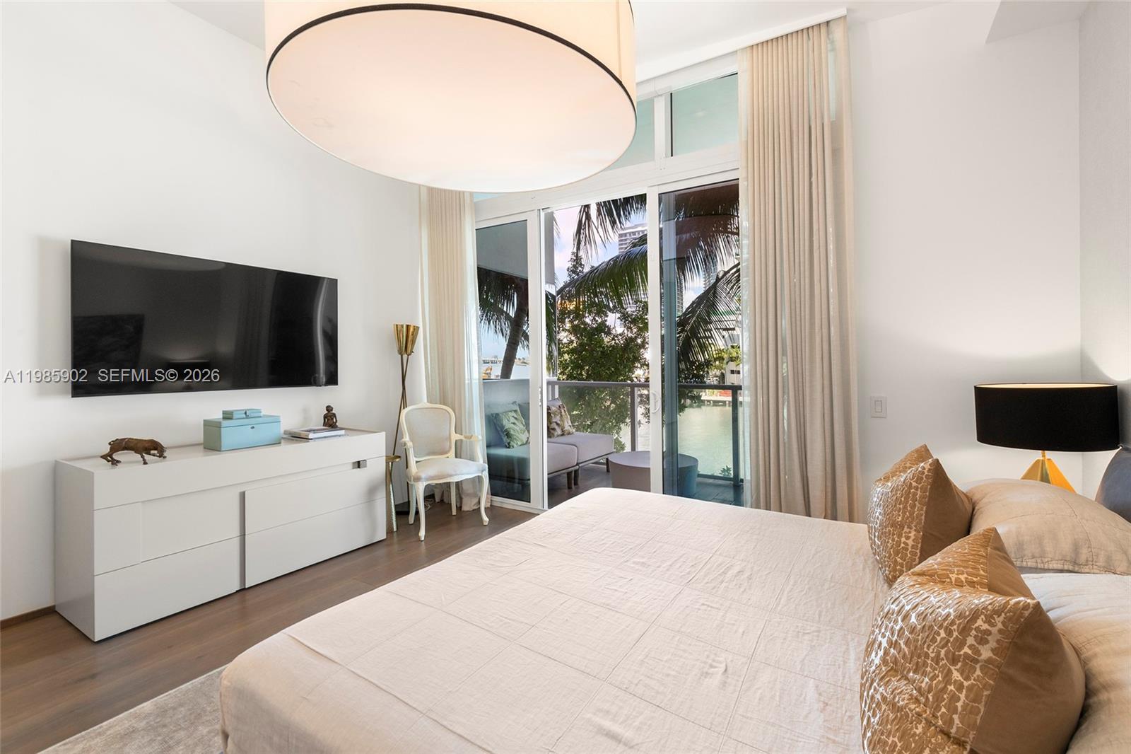 The Crimson Condo - Residential