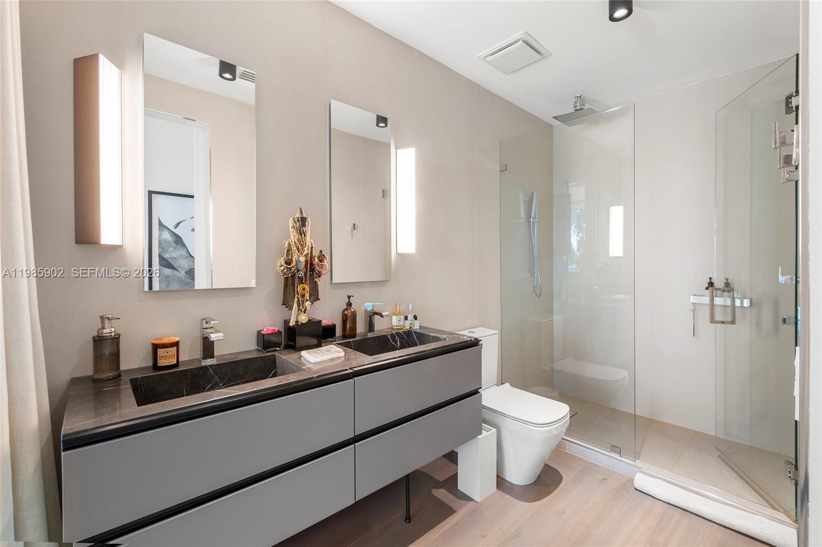 The Crimson Condo - Residential