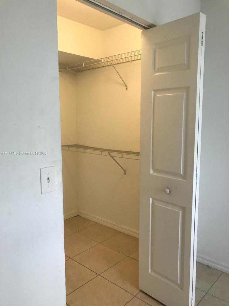 THE OAKS IN NORTH MIAMI C - Residential Lease