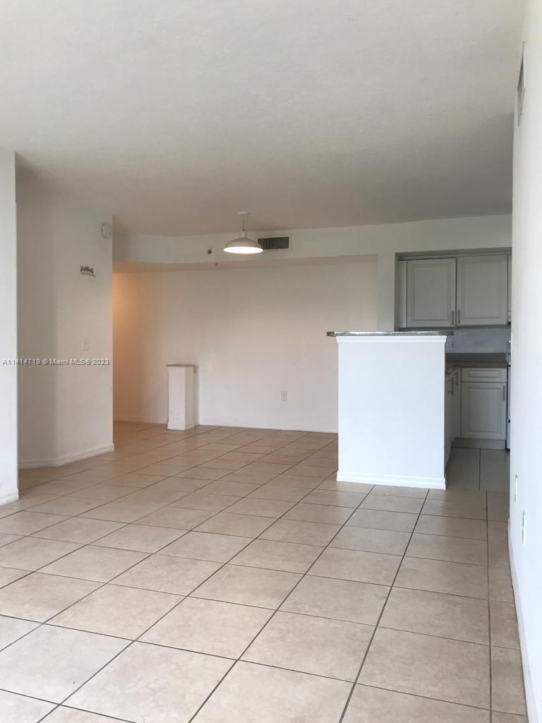 THE OAKS IN NORTH MIAMI C - Residential Lease