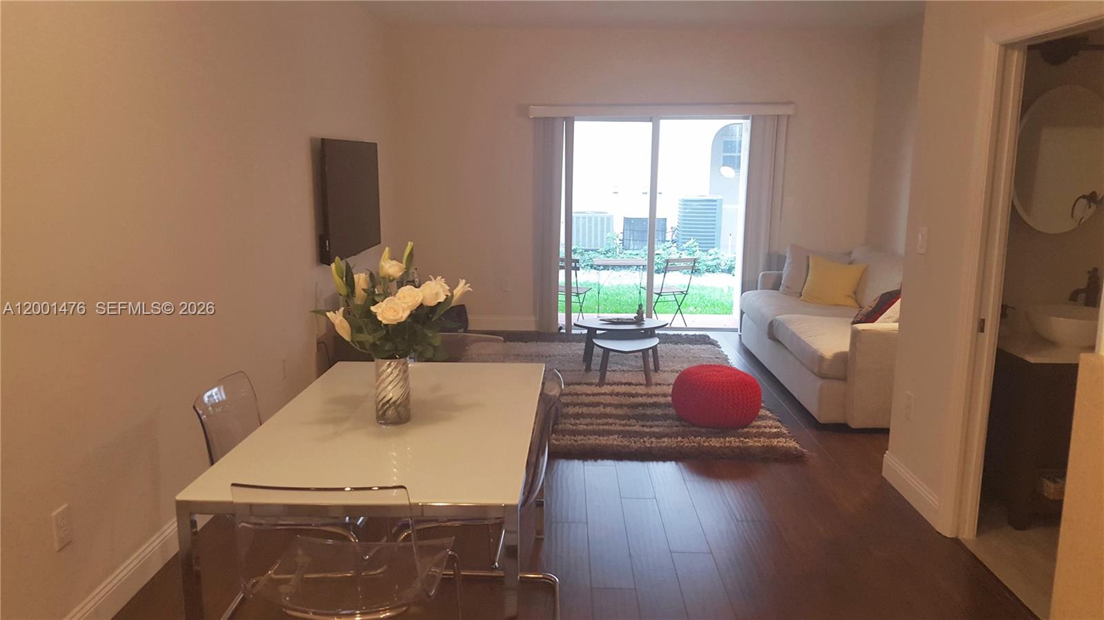 Las Brisas/Doral Condo 04 - Residential Lease