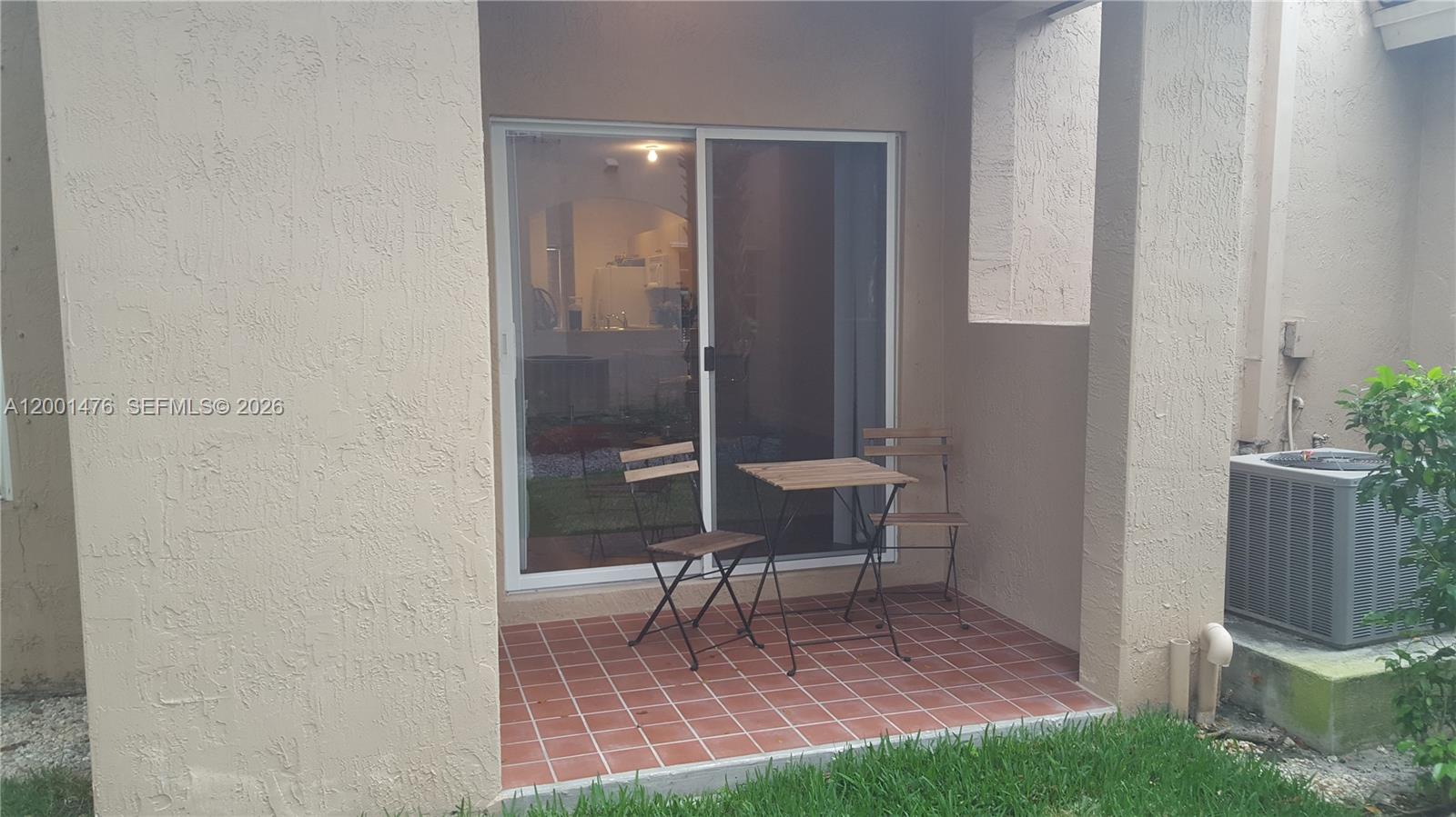 Las Brisas/Doral Condo 04 - Residential Lease