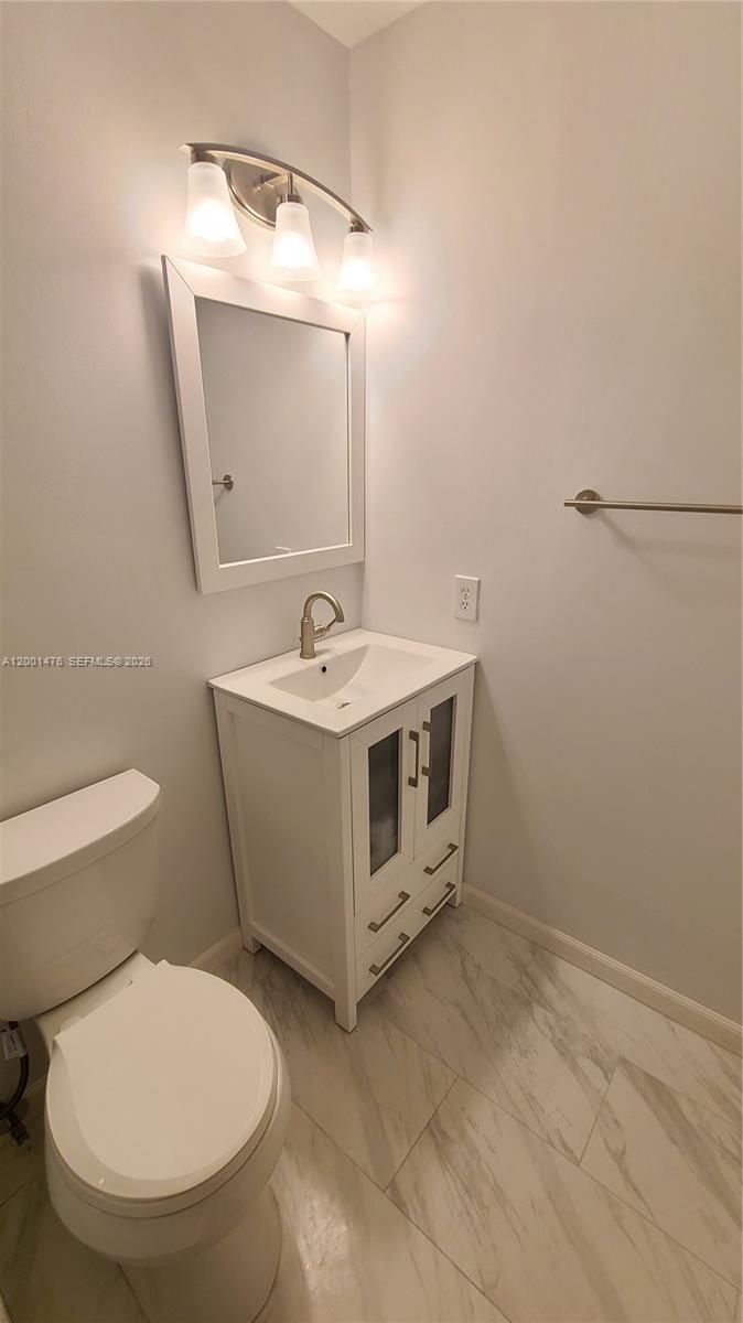 Las Brisas/Doral Condo 04 - Residential Lease