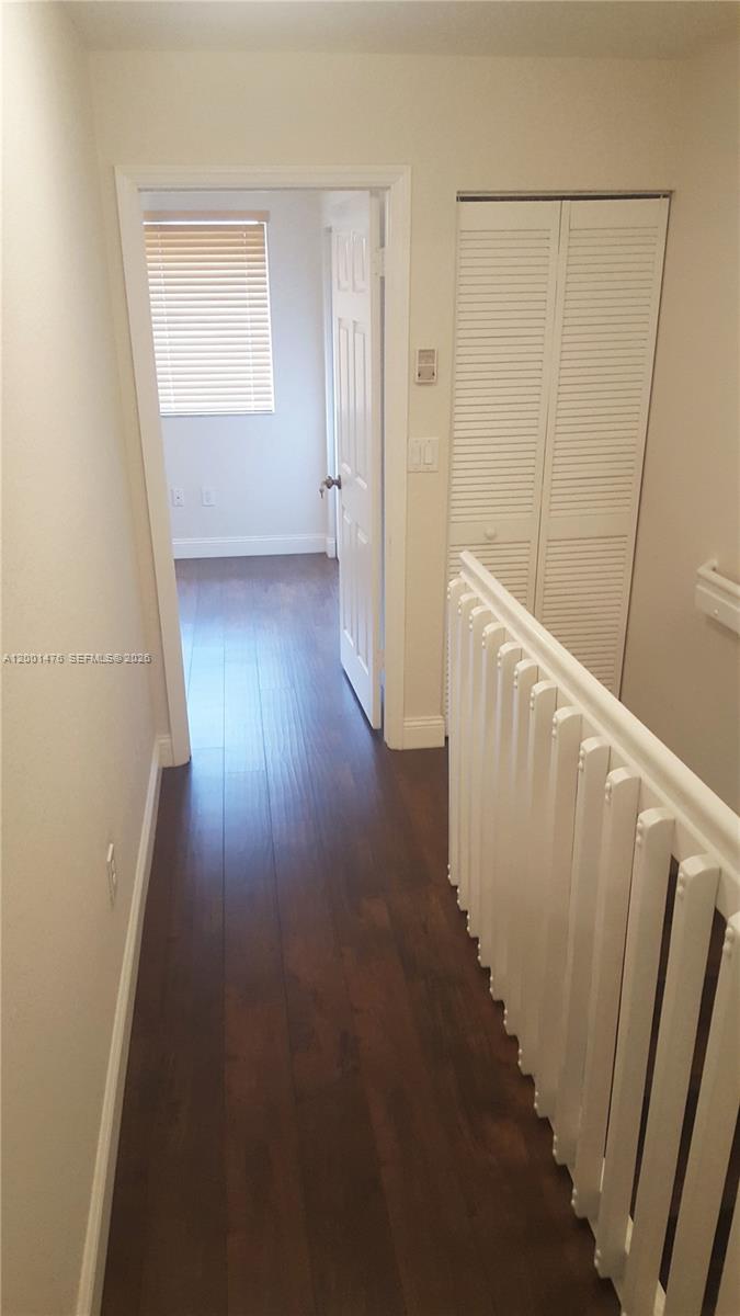 Las Brisas/Doral Condo 04 - Residential Lease