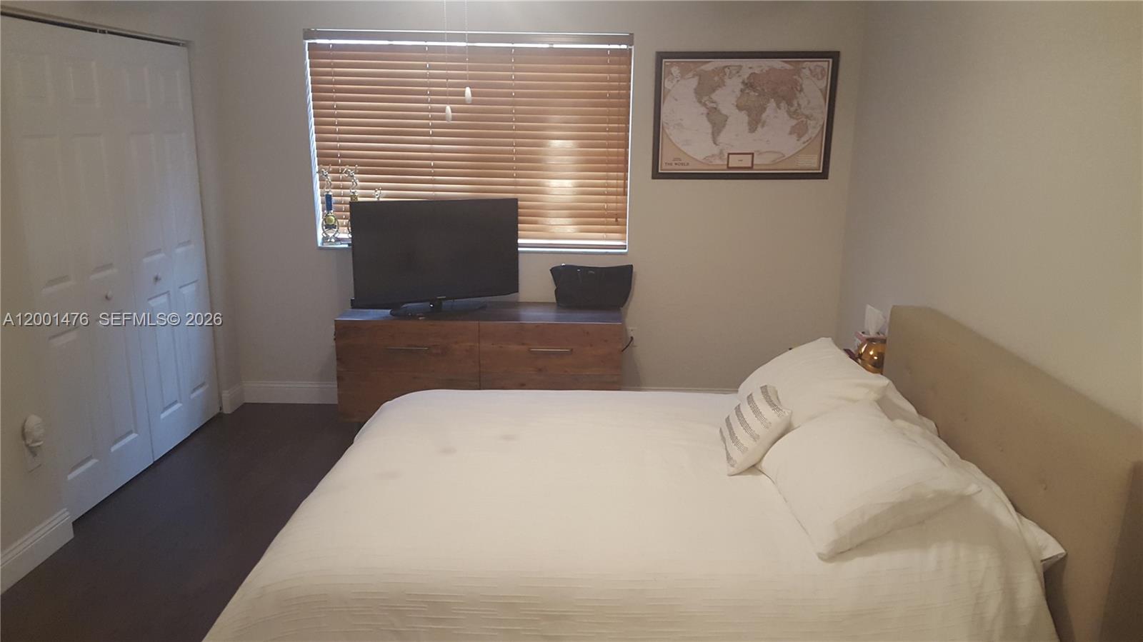 Las Brisas/Doral Condo 04 - Residential Lease