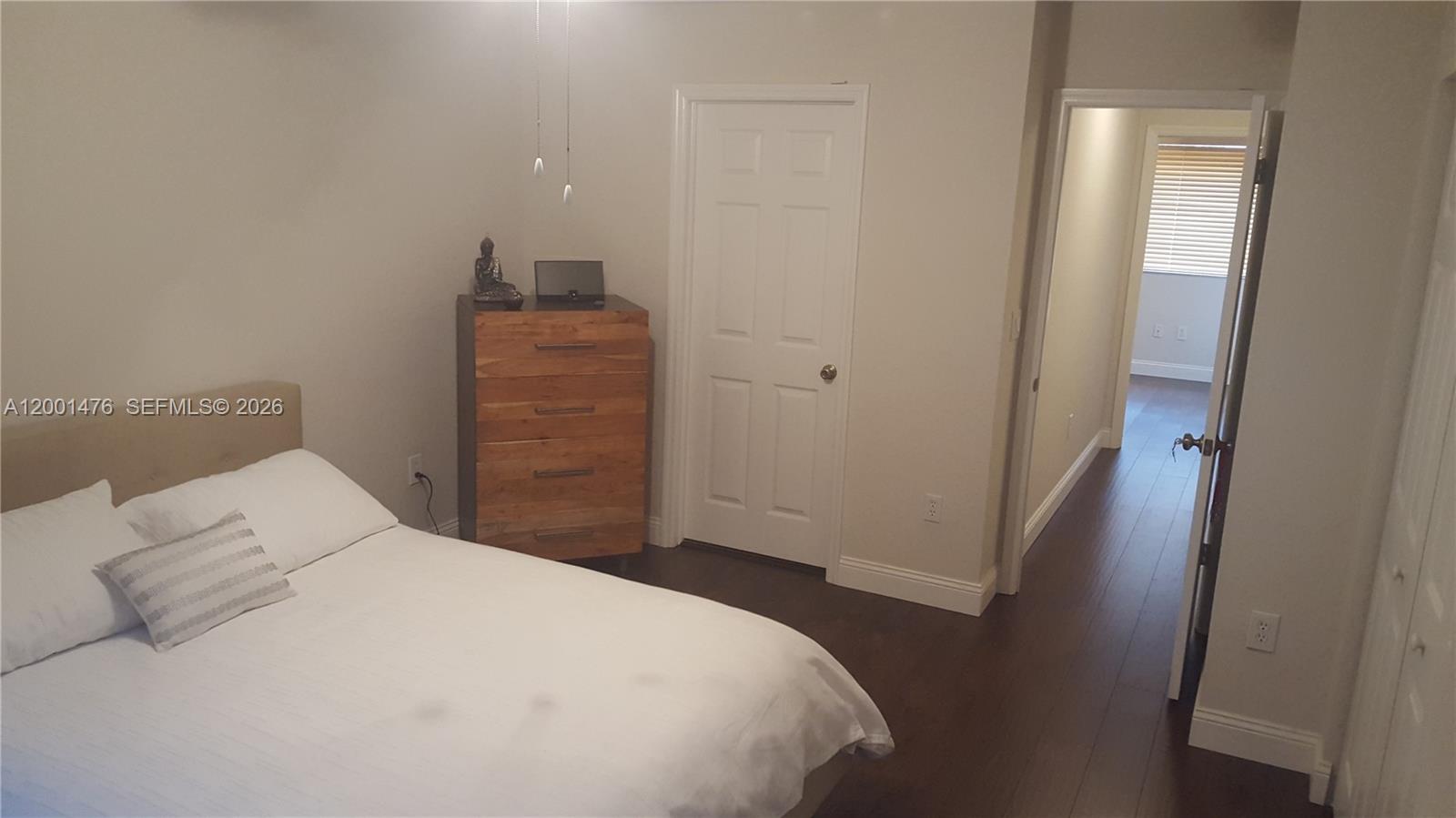 Las Brisas/Doral Condo 04 - Residential Lease
